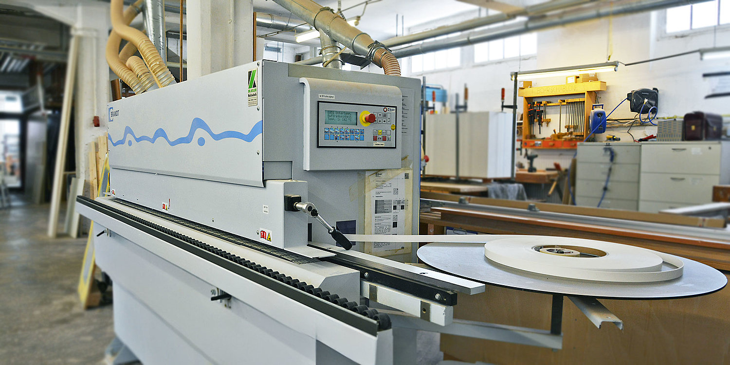 Unsere Schreiner-Werkstatt  -  modern ausgestattet m hochwertige Möbelstücke von höchster Qualität herzustellen
